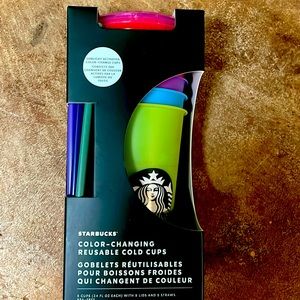 Starbucks color-changing cups with straws
